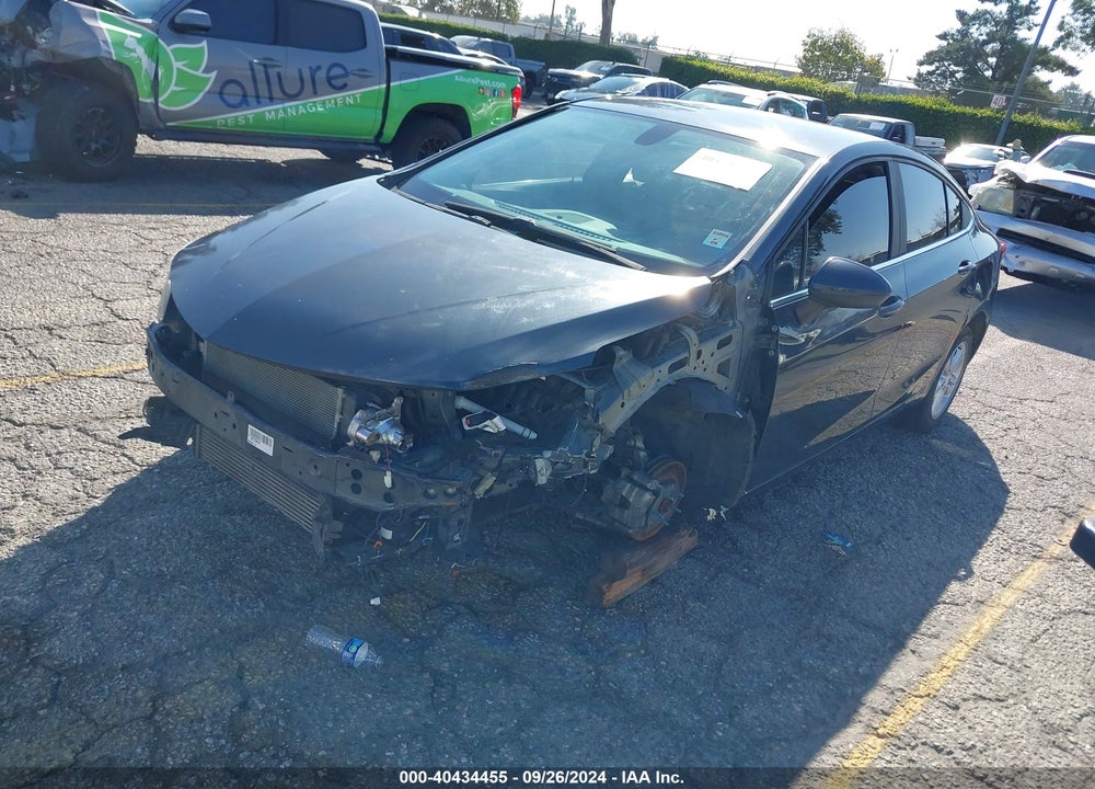 2018 CHEVROLET CRUZE LT AUTO VIN: 1G1BE5SM6J7123570