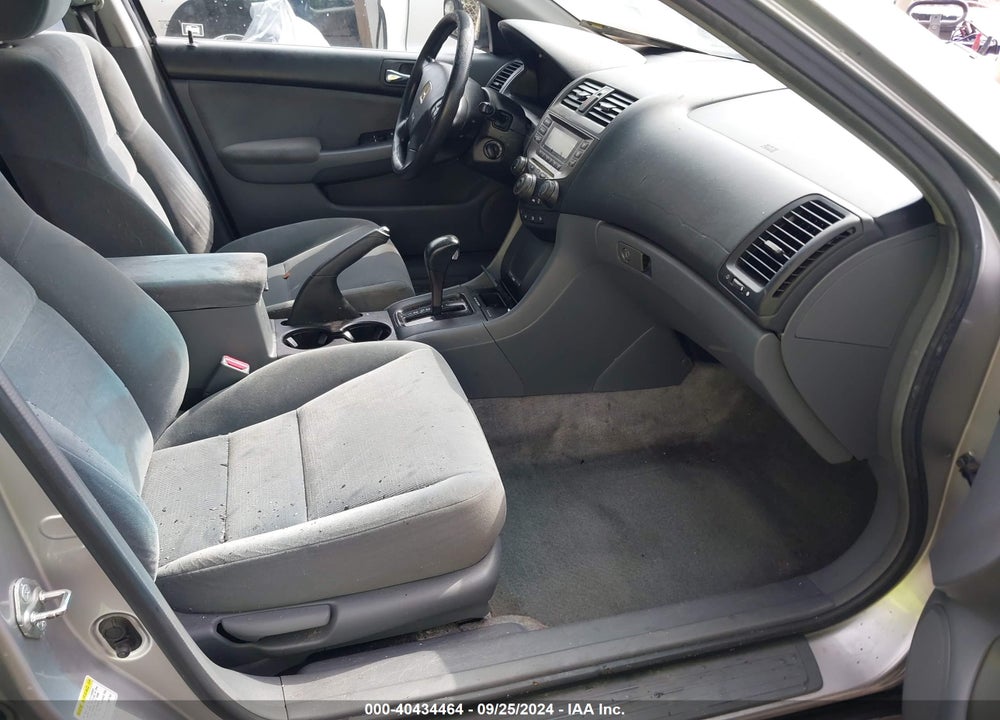 2006 HONDA ACCORD 2.4 LX VIN: 3HGCM56426G703808