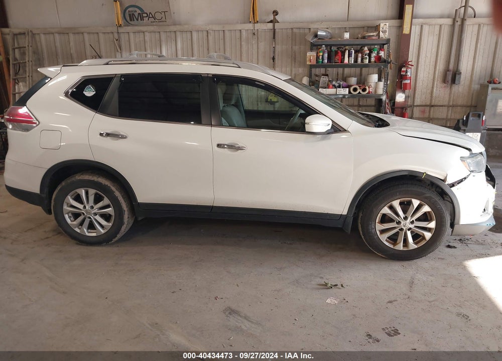 2014 NISSAN ROGUE SV VIN: 5N1AT2MV2EC831174