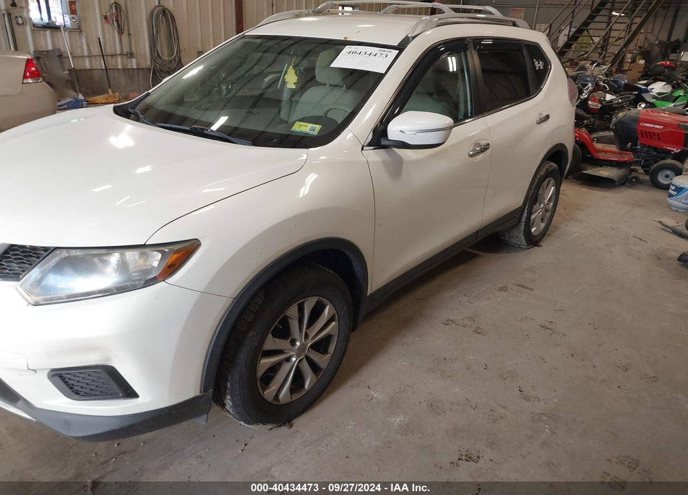 2014 NISSAN ROGUE SV VIN: 5N1AT2MV2EC831174