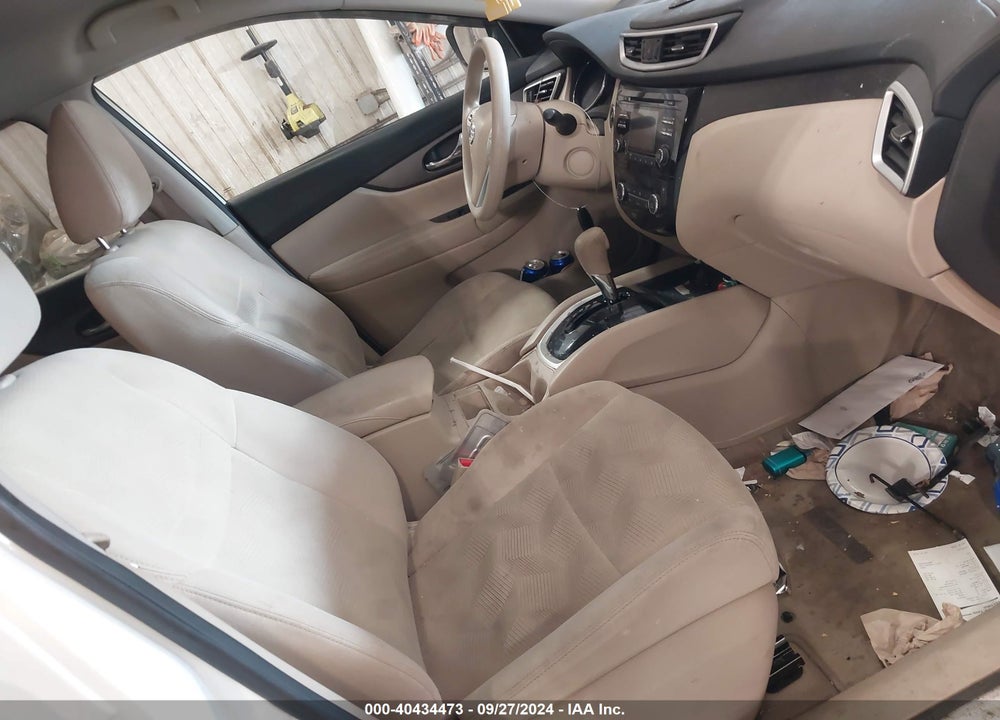 2014 NISSAN ROGUE SV VIN: 5N1AT2MV2EC831174