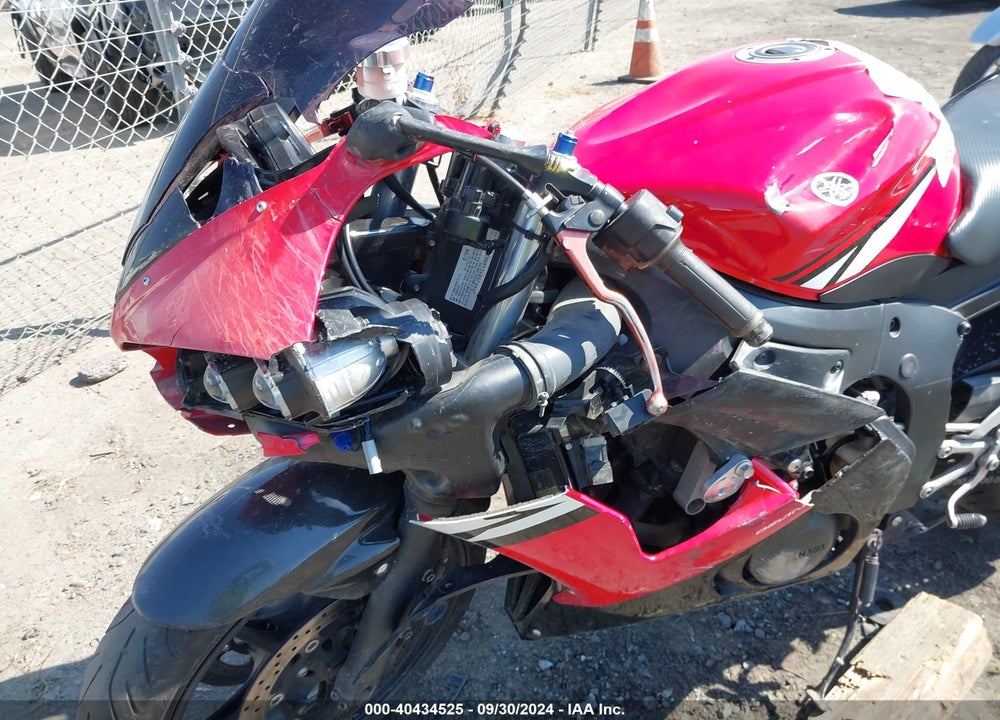 2004 YAMAHA YZFR6 L VIN: JYARJ06Y24A003107