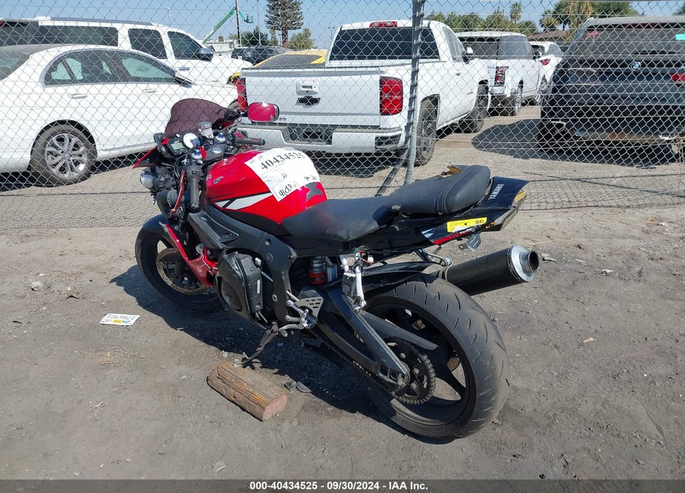 2004 YAMAHA YZFR6 L VIN: JYARJ06Y24A003107