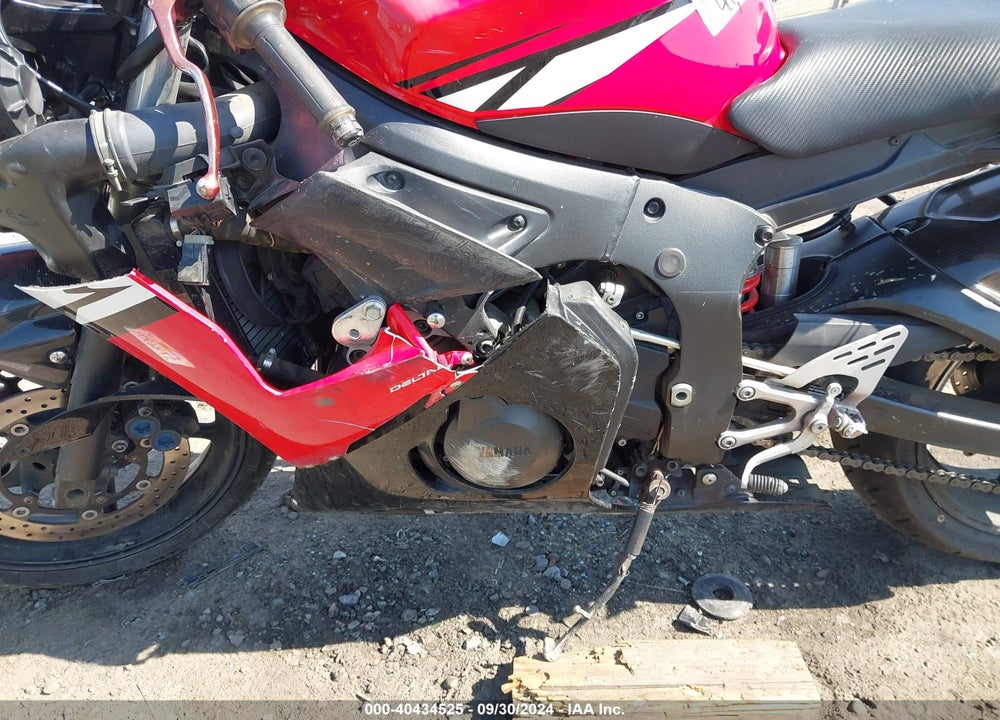 2004 YAMAHA YZFR6 L VIN: JYARJ06Y24A003107