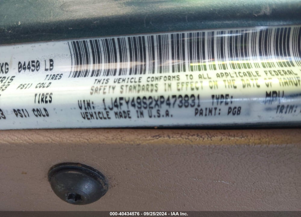 1999 JEEP WRANGLER SAHARA VIN: 1J4FY49S2XP473831