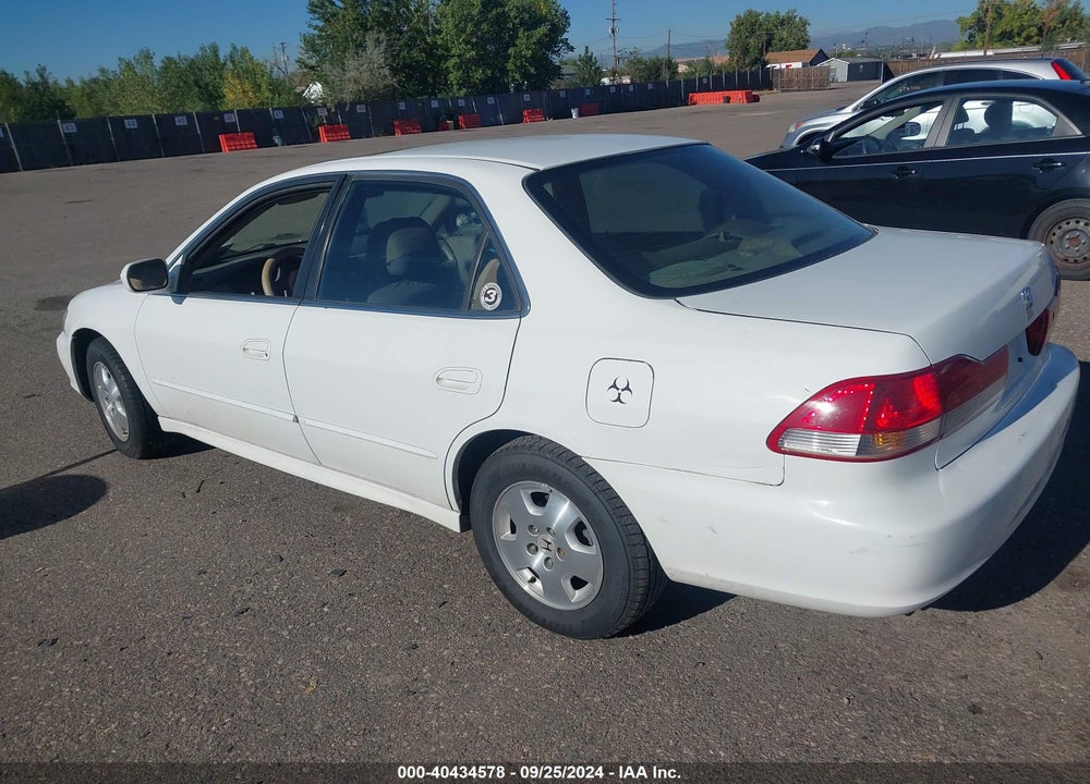 2002 HONDA ACCORD 3.0 EX VIN: 1HGCG16582A048894