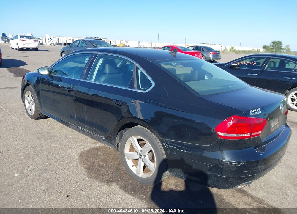 2012 VOLKSWAGEN PASSAT 2.5L SE VIN: 1VWBP7A35CC095824