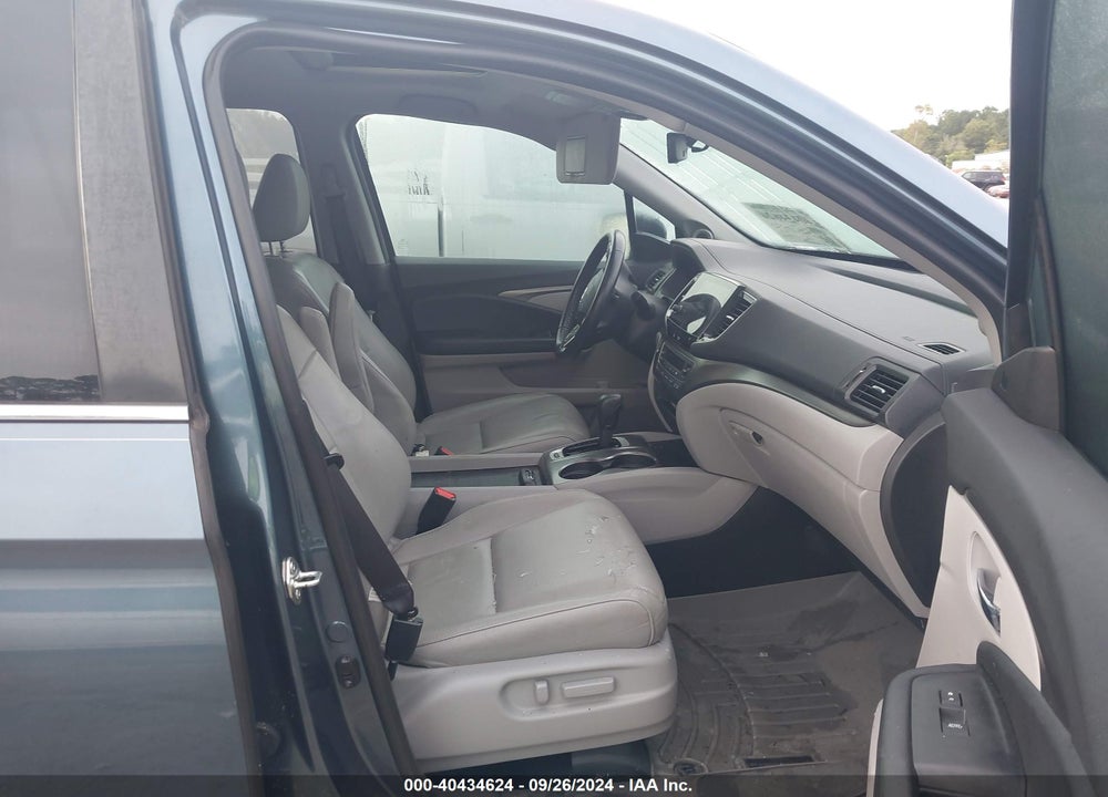 2019 HONDA PILOT EX-L VIN: 5FNYF5H58KB005501