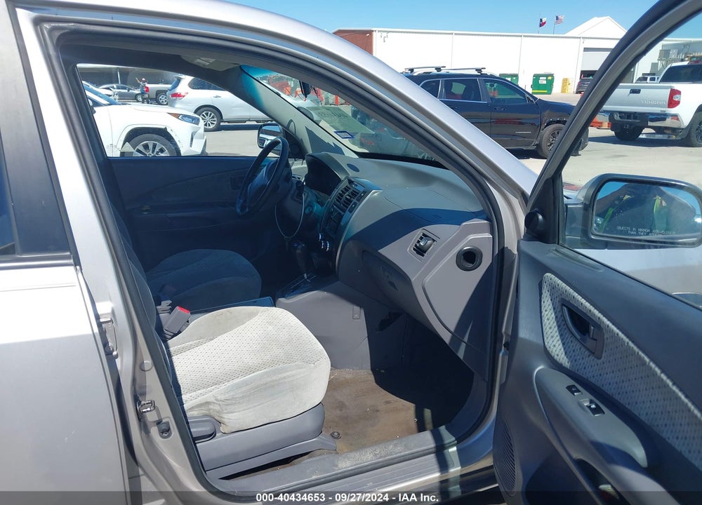 2005 HYUNDAI TUCSON VIN: KM8JN12D45U128796