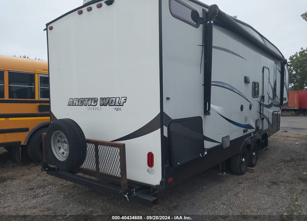 2018 FOREST RIVER OTHER VIN: 5ZT3CKSB2J2700122