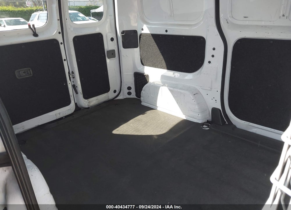 2018 NISSAN NV200 SV VIN: 3N6CM0KN0JK696327