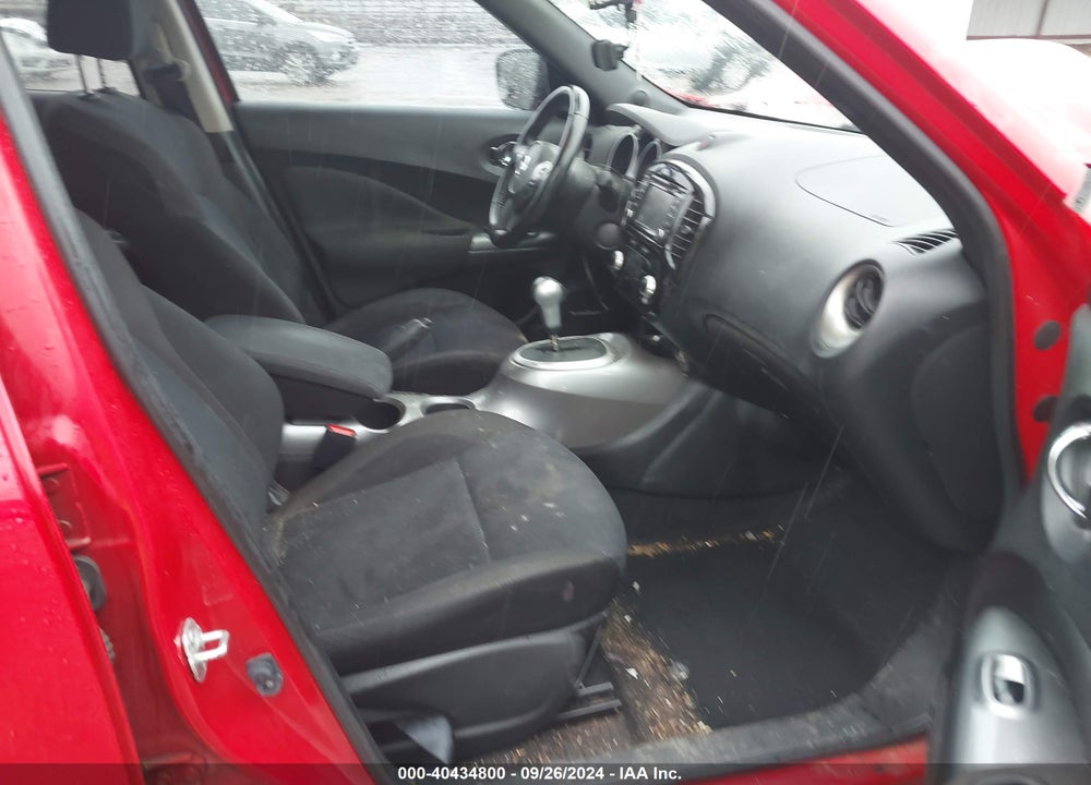 2015 NISSAN JUKE SV VIN: JN8AF5MV5FT556645