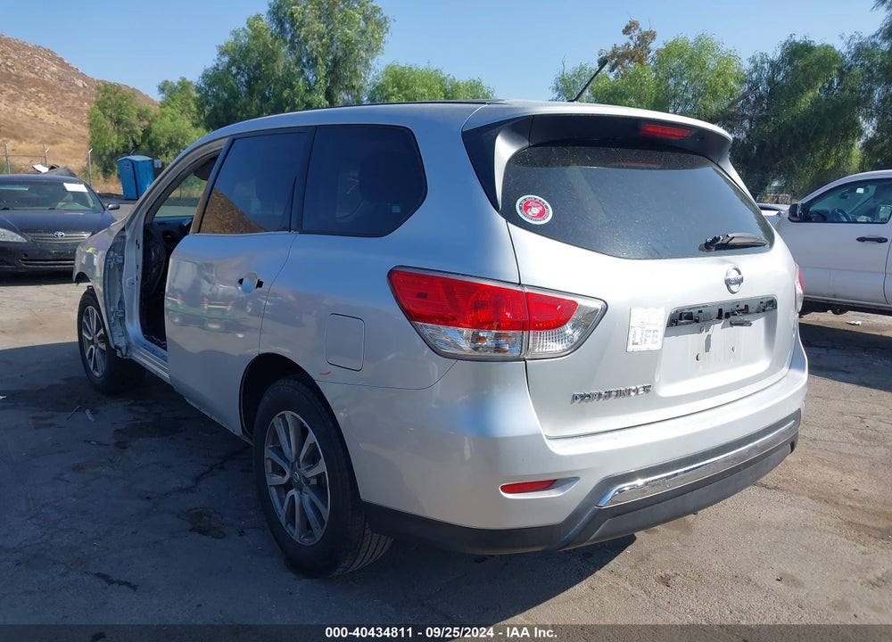 2013 NISSAN PATHFINDER S VIN: 5N1AR2MN4DC656083