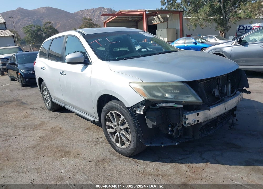 2013 NISSAN PATHFINDER S VIN: 5N1AR2MN4DC656083