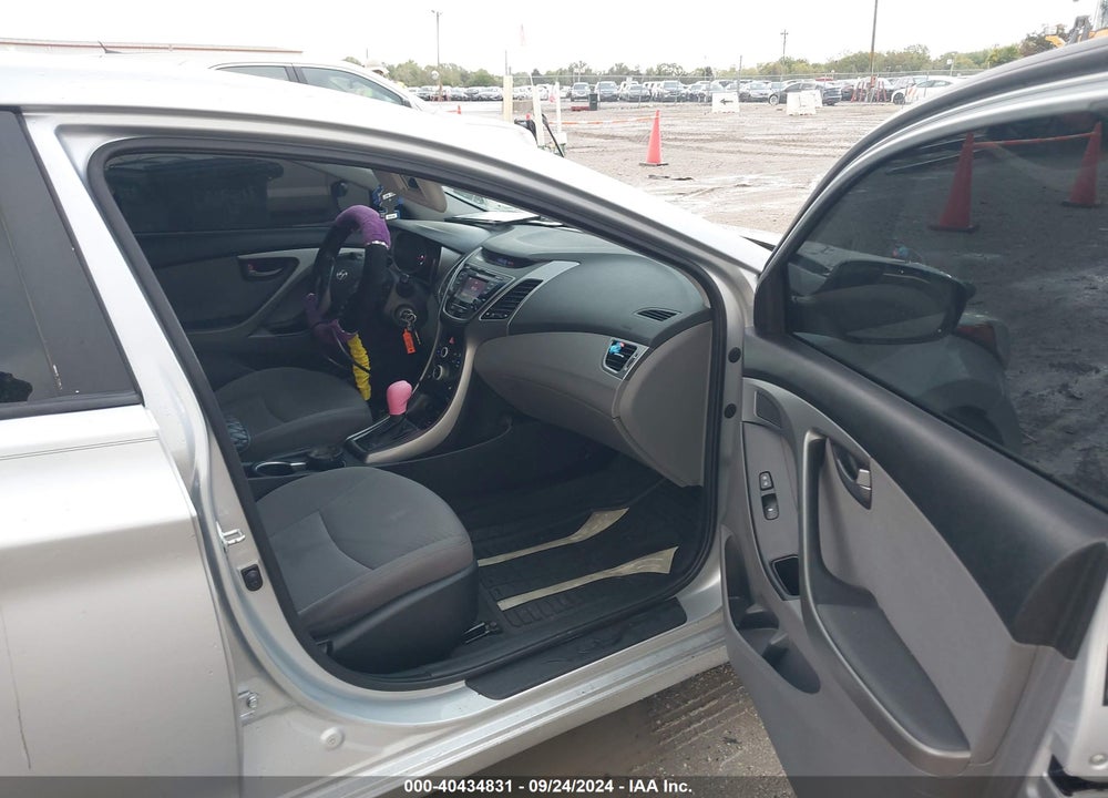 2014 HYUNDAI ELANTRA SE VIN: 5NPDH4AE9EH473854