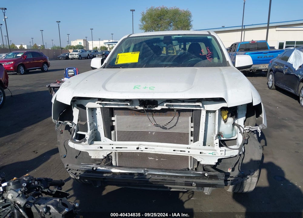 2020 GMC CANYON 2WD SHORT BOX SLE VIN: 1GTG5CEN3L1132982