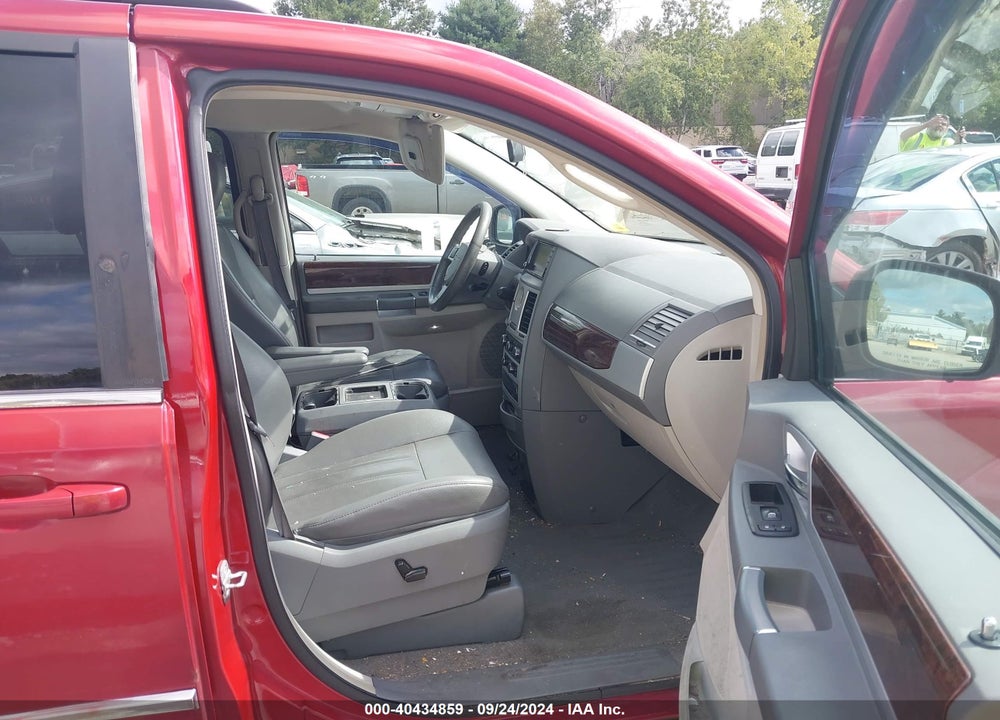 2010 CHRYSLER TOWN & COUNTRY TOURING VIN: 2A4RR5D16AR109335