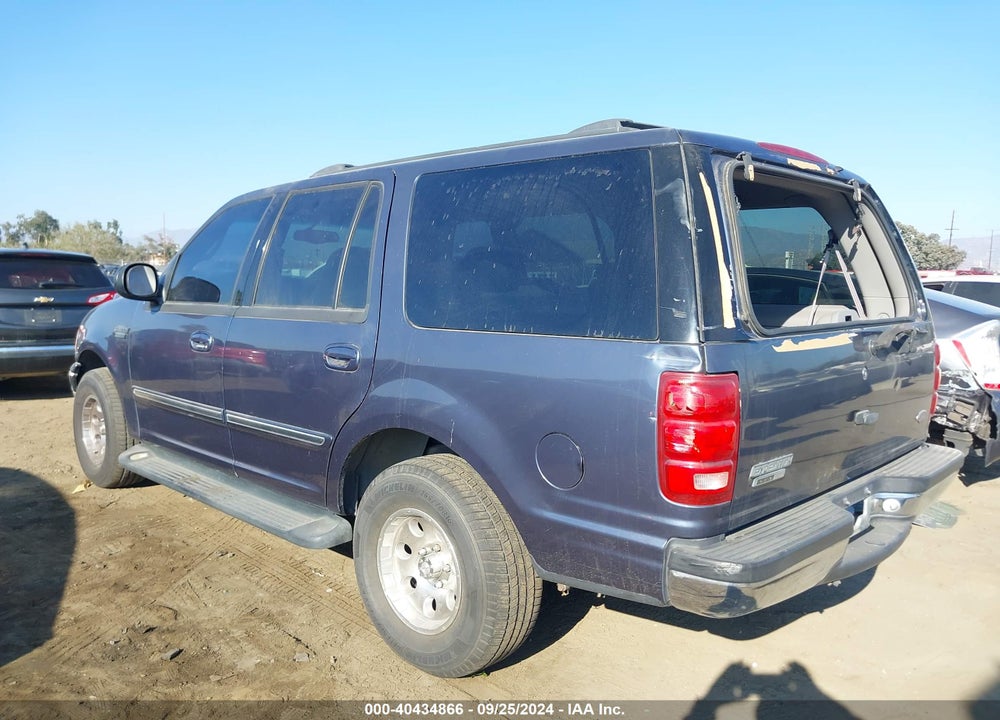 2002 FORD EXPEDITION XLT VIN: 1FMRU15W12LA91243