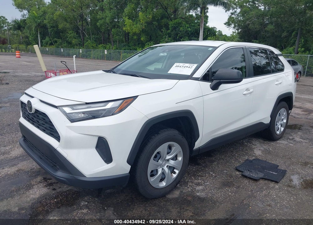 2023 TOYOTA RAV4 LE VIN: JTMH1RFV8PD102043
