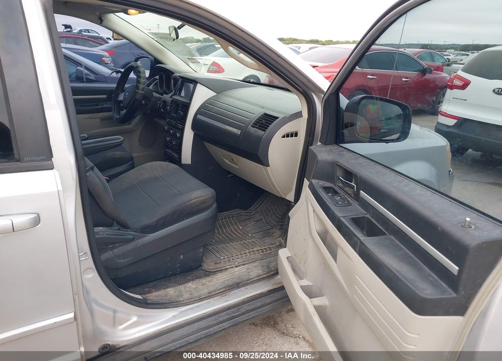 2010 DODGE GRAND CARAVAN SE VIN: 2D4RN4DE0AR326185