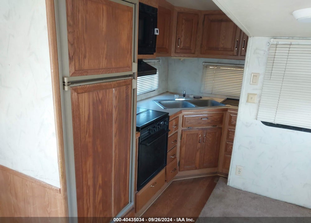 1997 NEWMAR OTHER VIN: 1N8WR3320V0033963
