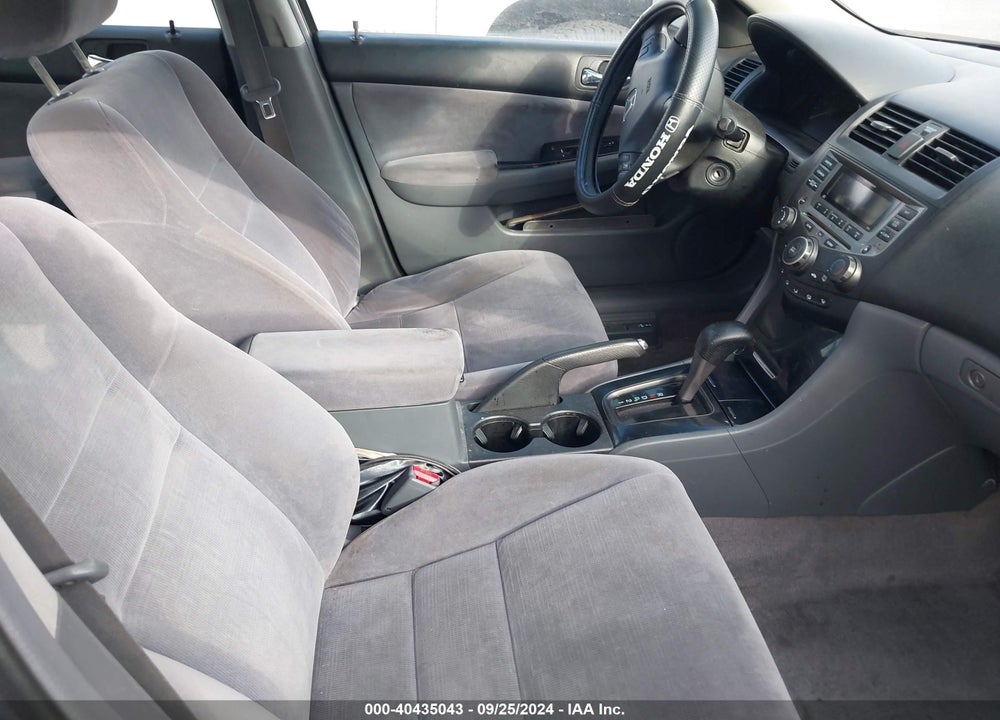 2007 HONDA ACCORD 2.4 SE VIN: JHMCM563X7C004239
