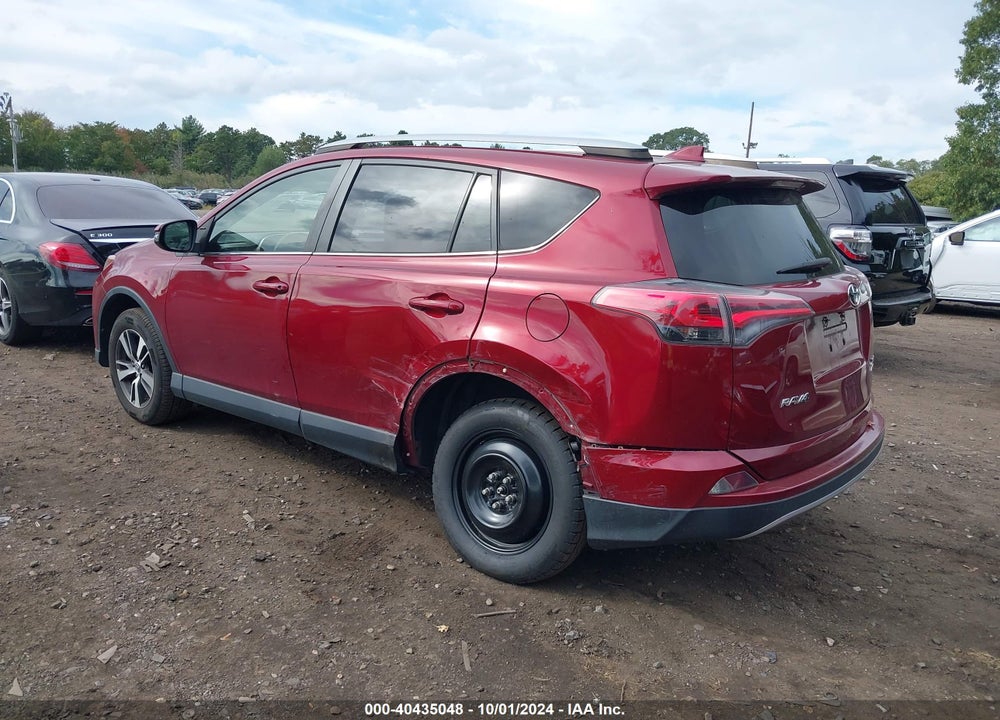 2018 TOYOTA RAV4 XLE VIN: JTMRFREV3JD254813