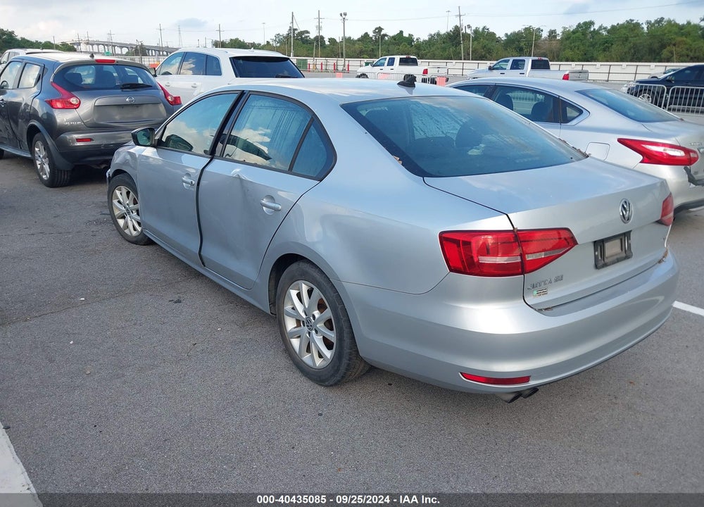 2015 VOLKSWAGEN JETTA 1.8T SE VIN: 3VWD17AJ8FM298296
