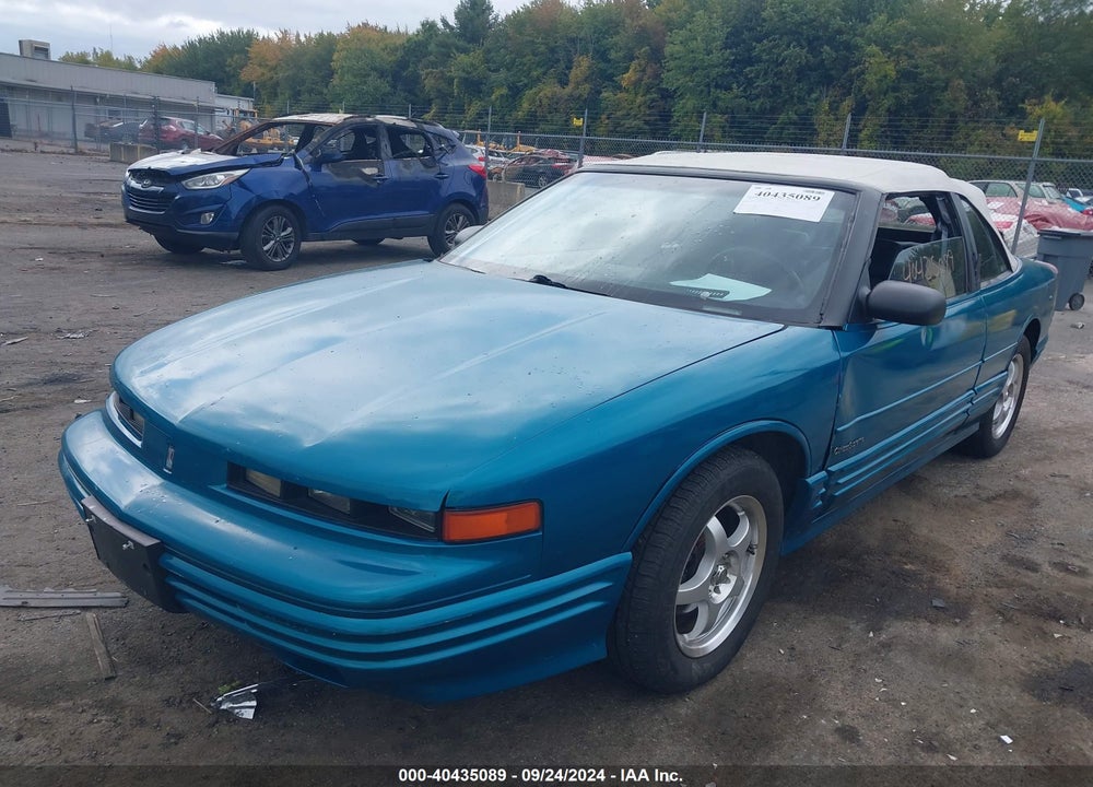 1994 OLDSMOBILE CUTLASS SUPREME VIN: 1G3WT35X8RD326322