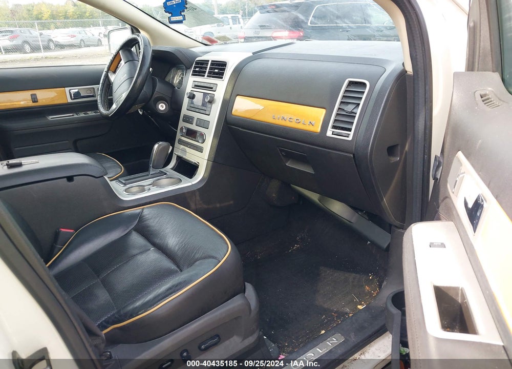 2008 LINCOLN MKX VIN: 2LMDU88C78BJ27289