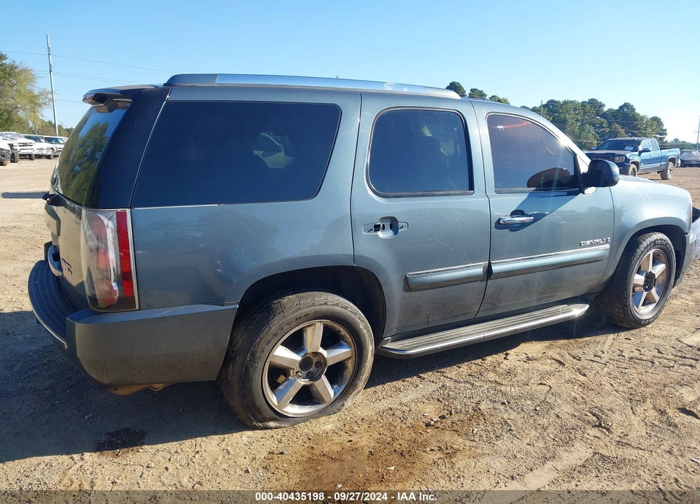 2008 GMC YUKON DENALI VIN: 1GKFK63888J207447