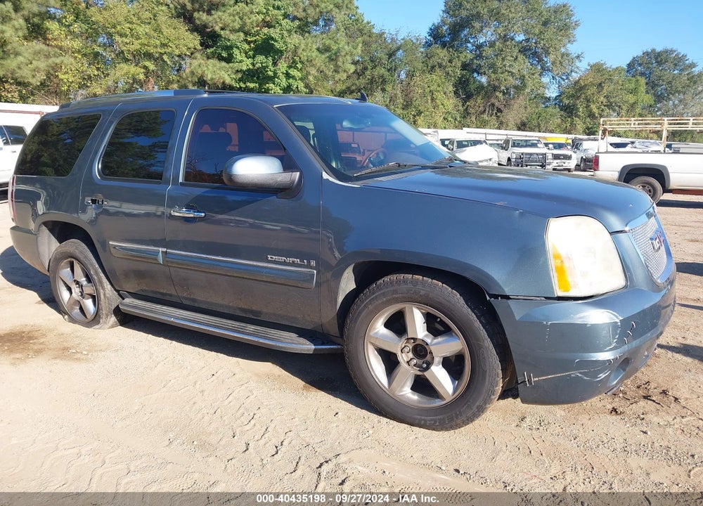 2008 GMC YUKON DENALI VIN: 1GKFK63888J207447