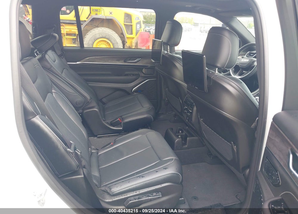2023 JEEP GRAND CHEROKEE L OVERLAND 4X4 VIN: 1C4RJKDG4P8782094
