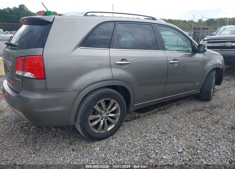 2012 KIA SORENTO SX V6 VIN: 5XYKWDA24CG300640