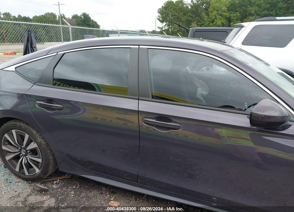 2024 HONDA CIVIC VIN: 19XFL1H75RE007877