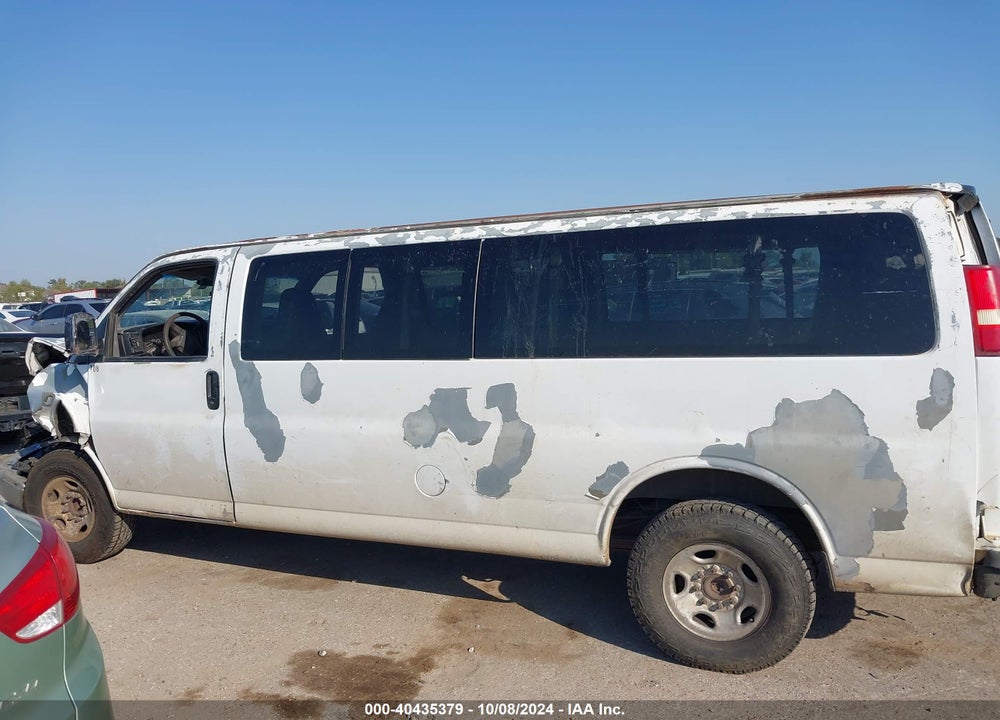 2007 CHEVROLET EXPRESS G3500 VIN: 1GAHG39U371171070