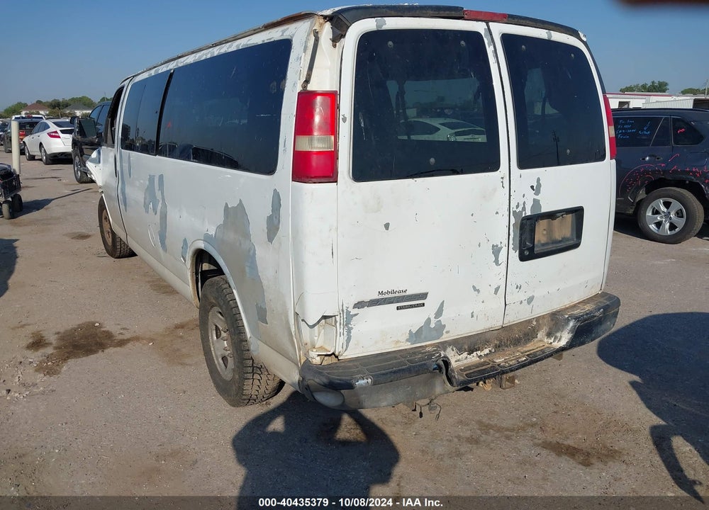 2007 CHEVROLET EXPRESS G3500 VIN: 1GAHG39U371171070