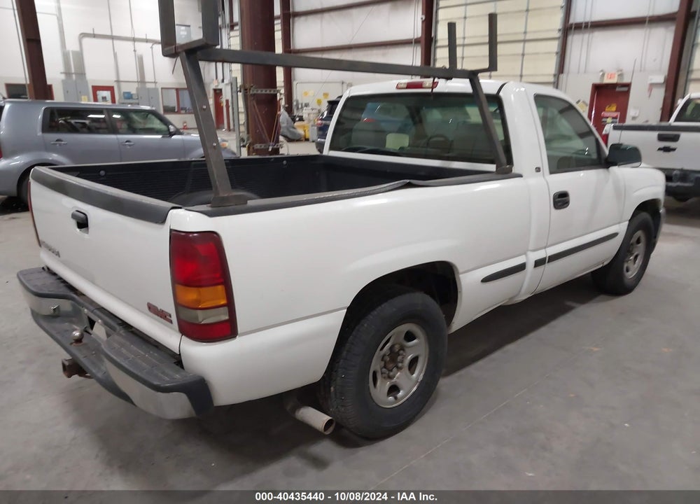 2002 GMC SIERRA 1500 SL VIN: 1GTEC14X82Z145070