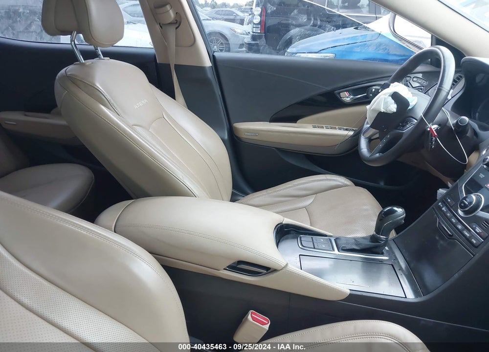 2017 HYUNDAI AZERA VIN: KMHFG4JG4HA580928