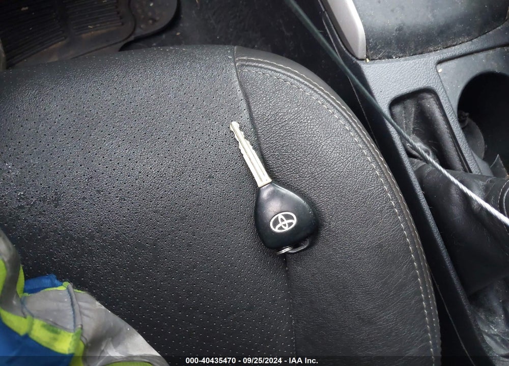 2009 TOYOTA COROLLA S VIN: 1NXBU40E19Z077817