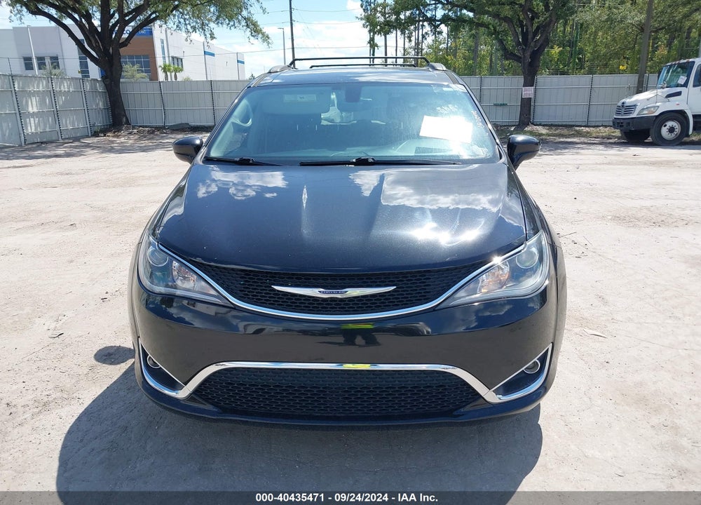 2017 CHRYSLER PACIFICA TOURING L VIN: 2C4RC1BG5HR795031