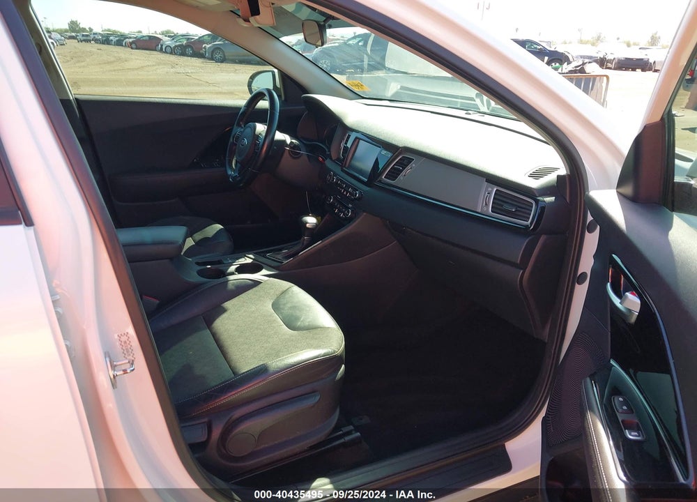 2017 KIA NIRO EX VIN: KNDCC3LC6H5061783