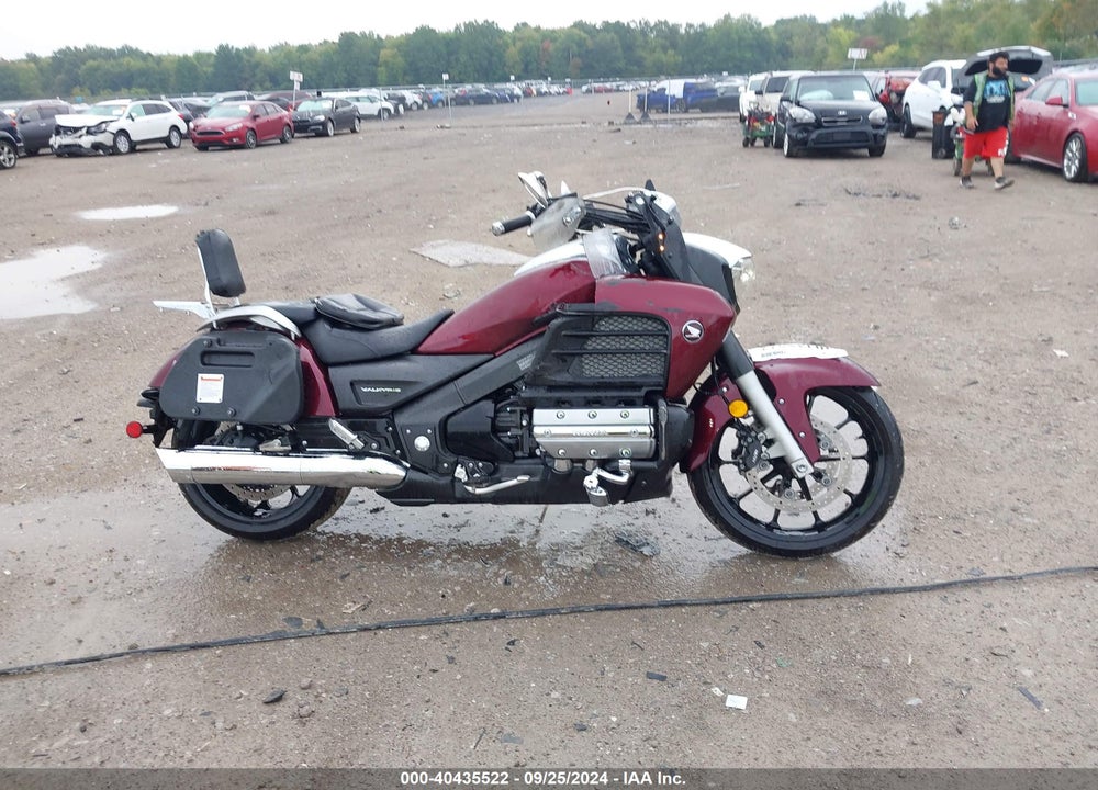 2014 HONDA GL1800 C VIN: JH2SC6805EK001168