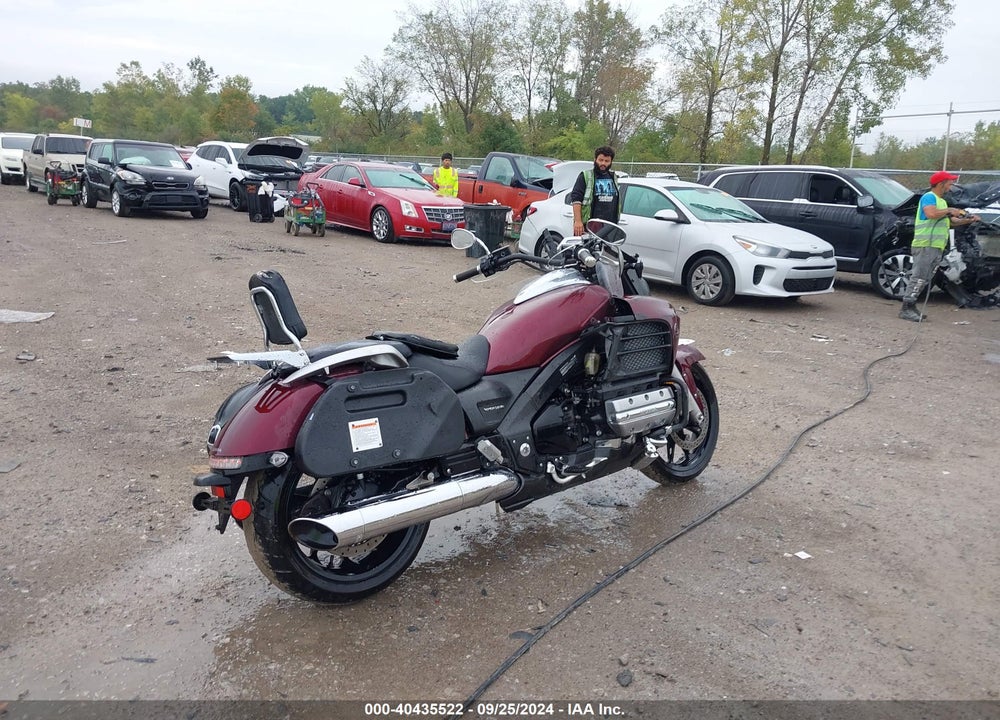 2014 HONDA GL1800 C VIN: JH2SC6805EK001168