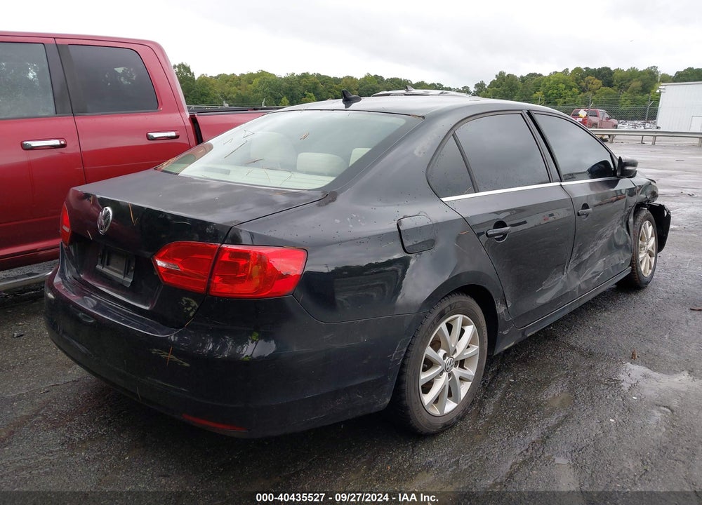 2014 VOLKSWAGEN JETTA 1.8T SE VIN: 3VWD17AJ4EM441128