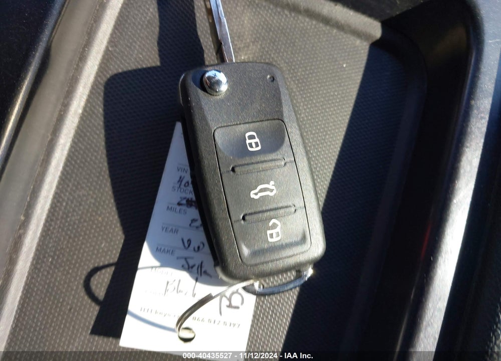2014 VOLKSWAGEN JETTA 1.8T SE VIN: 3VWD17AJ4EM441128
