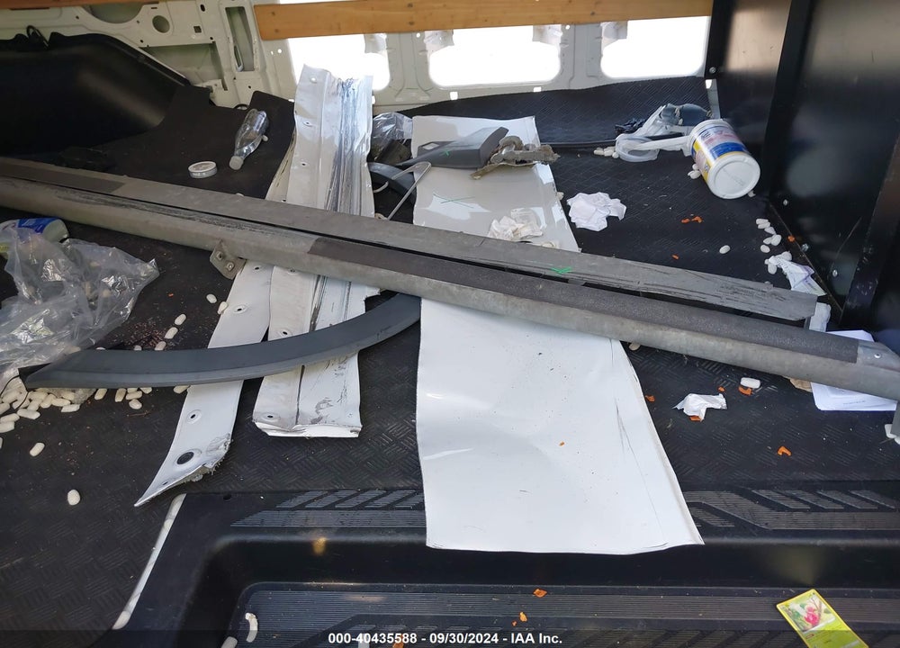 2018 FORD TRANSIT VAN BASE W/SLIDING PASS-SIDE CARGO DOOR VIN: 1FTYR1YM9JKA53923