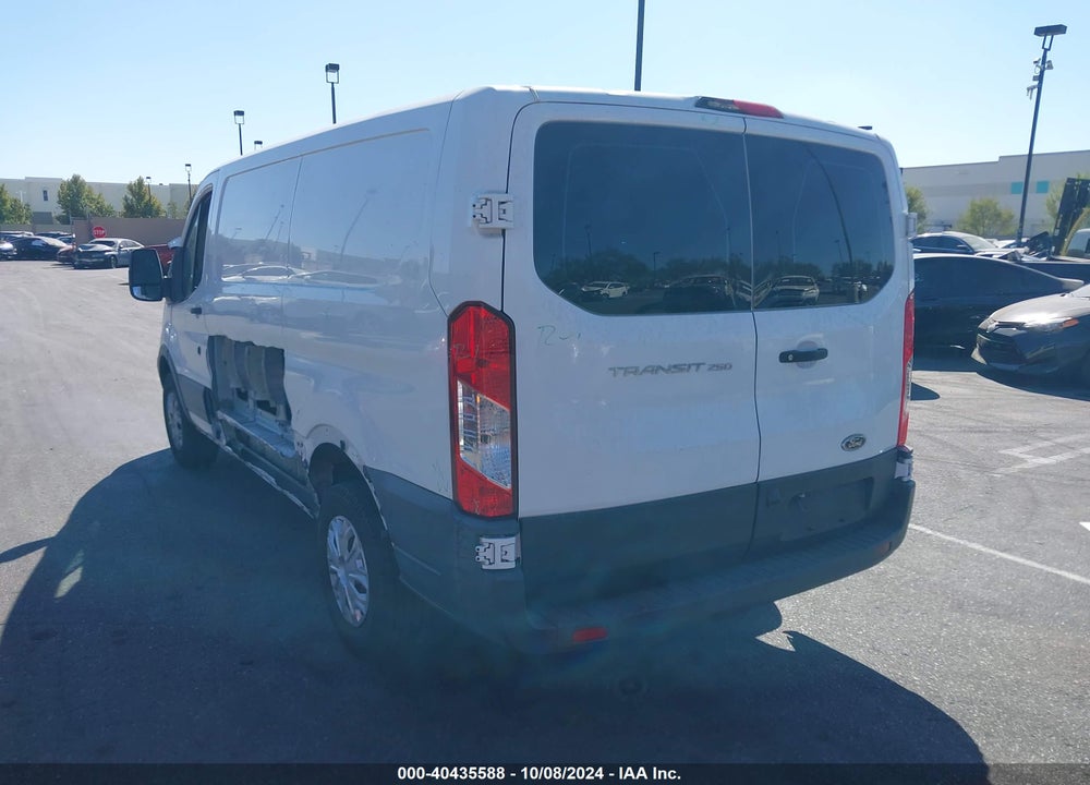 2018 FORD TRANSIT VAN BASE W/SLIDING PASS-SIDE CARGO DOOR VIN: 1FTYR1YM9JKA53923