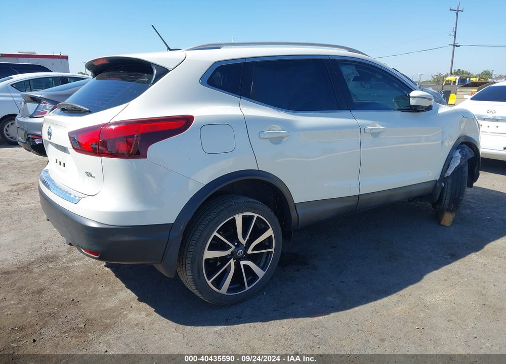 2017 NISSAN ROGUE SPORT SL VIN: JN1BJ1CPXHW035421