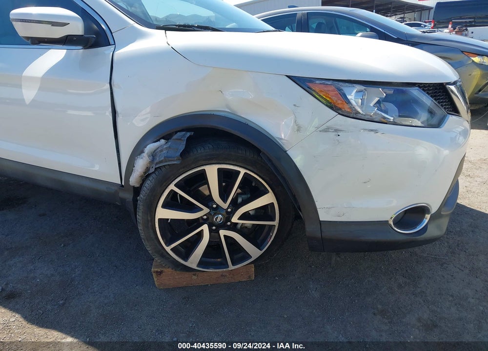 2017 NISSAN ROGUE SPORT SL VIN: JN1BJ1CPXHW035421